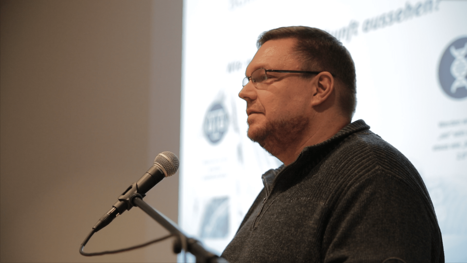 Dr. Lars Schmeink spricht im Museum der Arbeit in Hamburg über die Zukunft der Arbeit